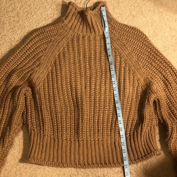 OLIVE COLOR, not tan, NWOT knit jumper sweater slightly cropped sz XS - Picture 4 of 5